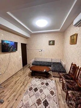 Срочно.СВОЯ Юнусабад  метро Шахристон в новостройке квартира