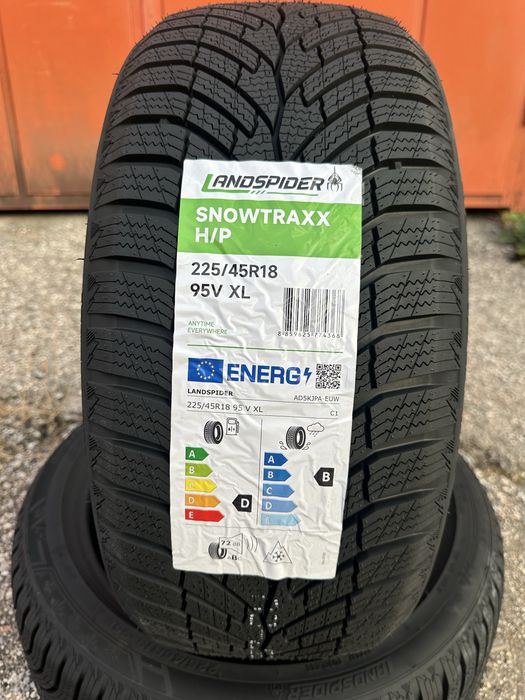 Нови Зимни Гуми LANDSPIDER SNOWTRAXX H/P 225/45R18 95V XL БОРД 2254518
