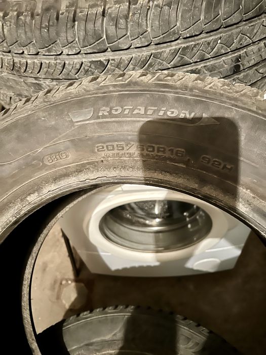 Зимни гуми 205/60/16