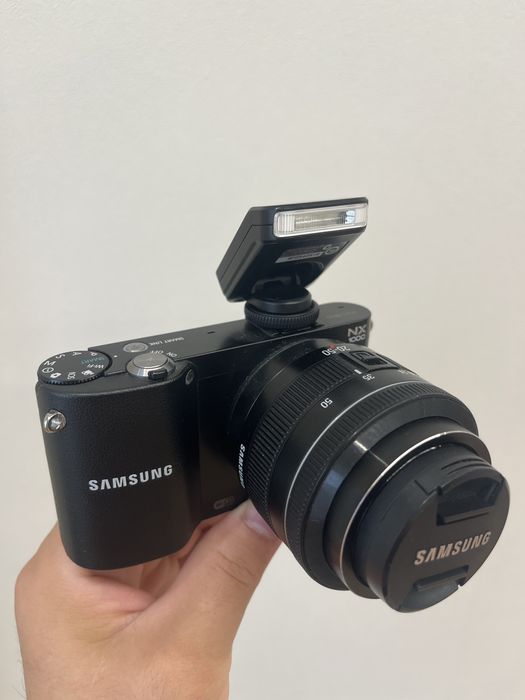 Samsung NX 1000 Беззеркалка