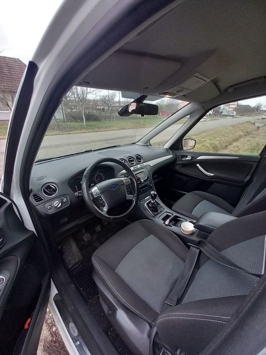 FORD GALAXI AN 2012 7 locuri