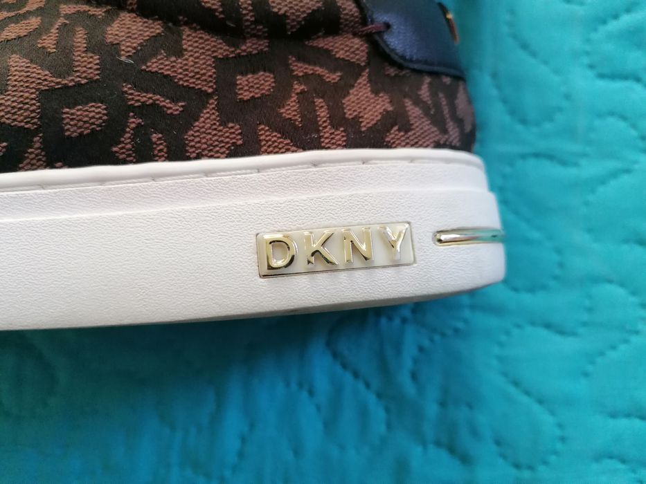 DKNY оригинални кецове
