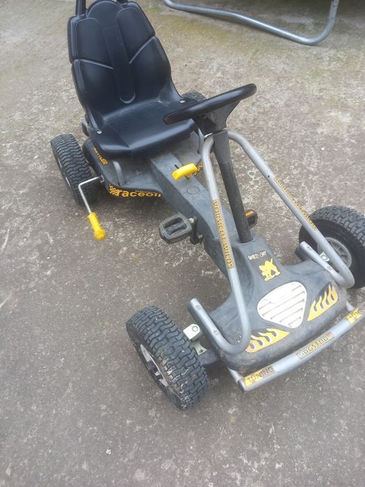 Cart cu pedale  pentru copii