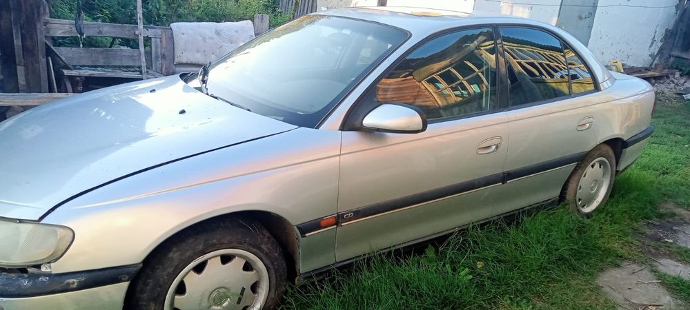 Продам опеля  1996года