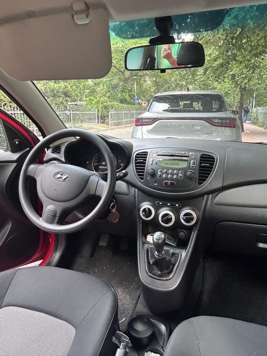 De vanzare Hyundai i 10 rosu