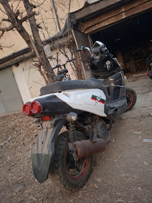 Продам бумер с торгом