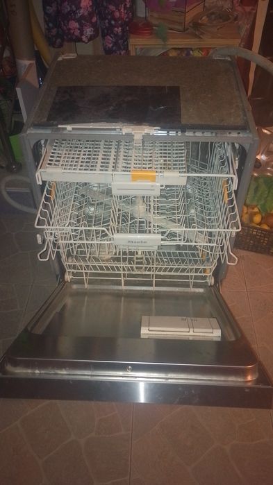 Съдомиялна Миеле