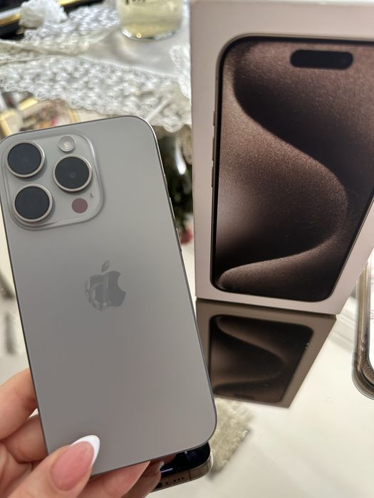 Iphone 15 pro natural titanium
