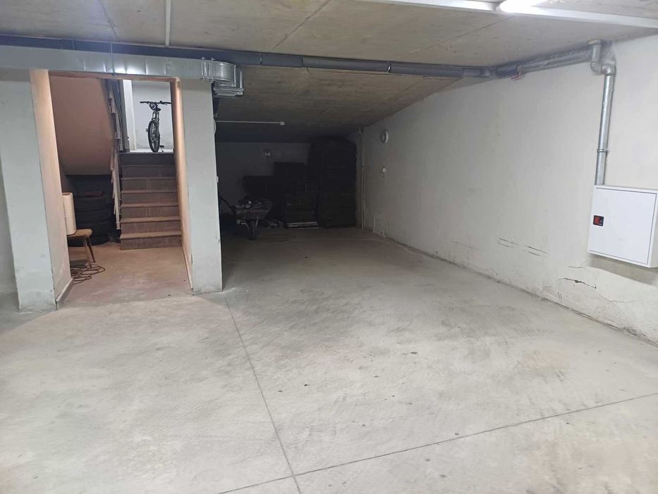 Дава се под наем Гараж / Паркомясто в София, Медицинска академия - 20 кв.м за 120 € - Снимка #2