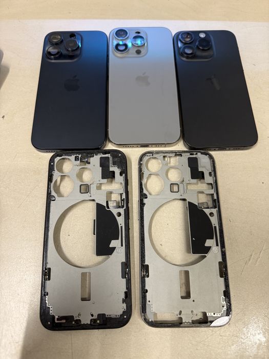 Carcasa originala iphone 15 pro