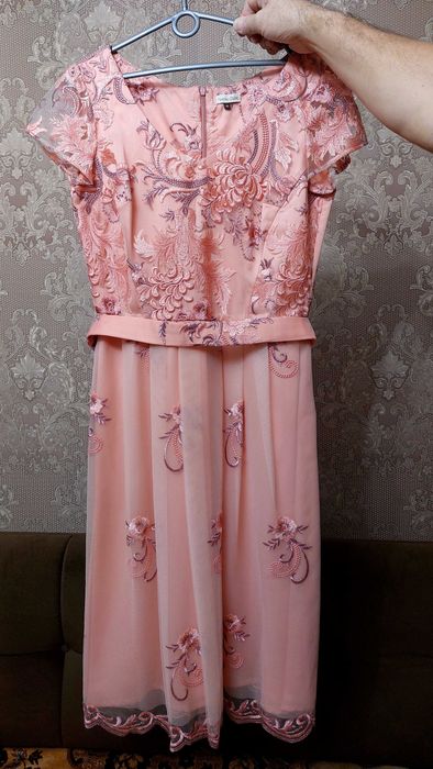 Платье женское нарядное