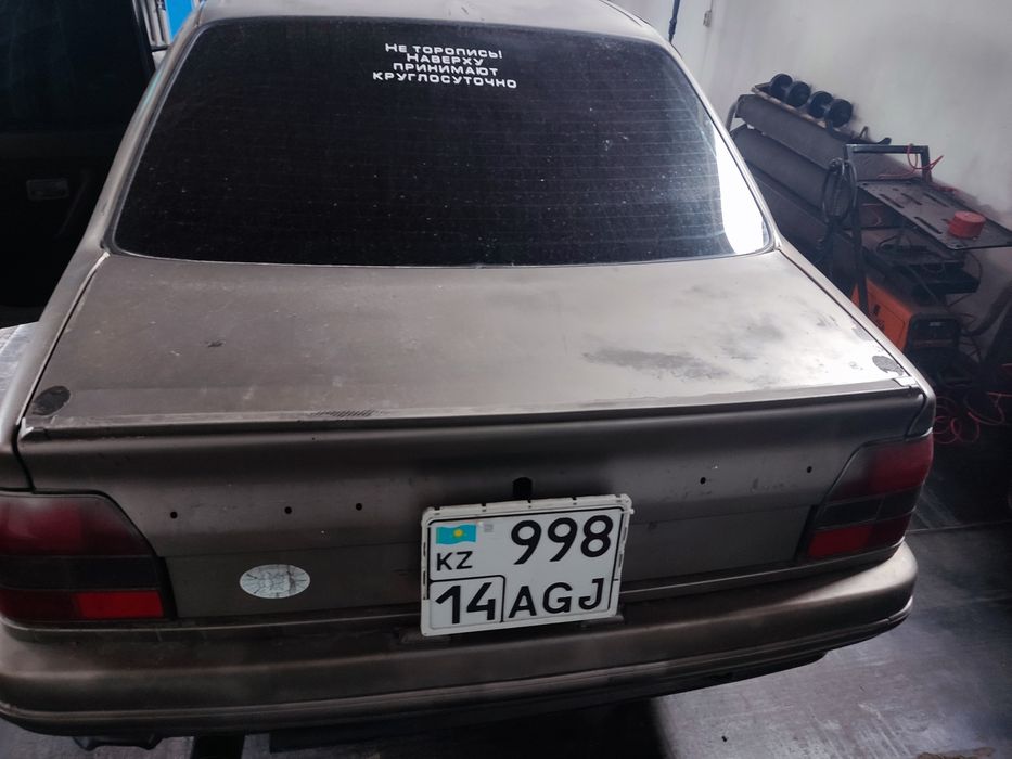 Продам машину Рено 19