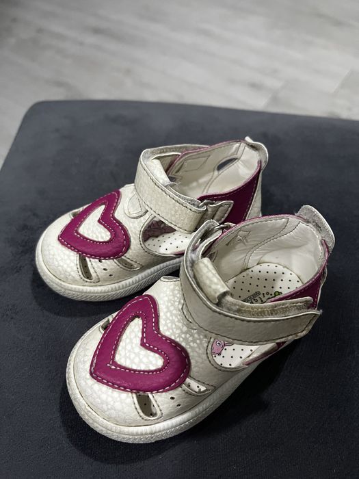 Сандалики для девочки