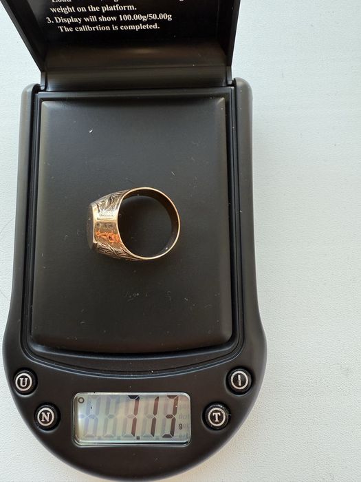 Продам золотые изделия