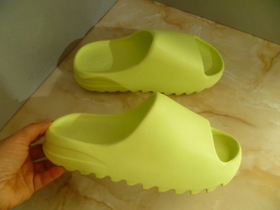 ADIDAS чехли №39