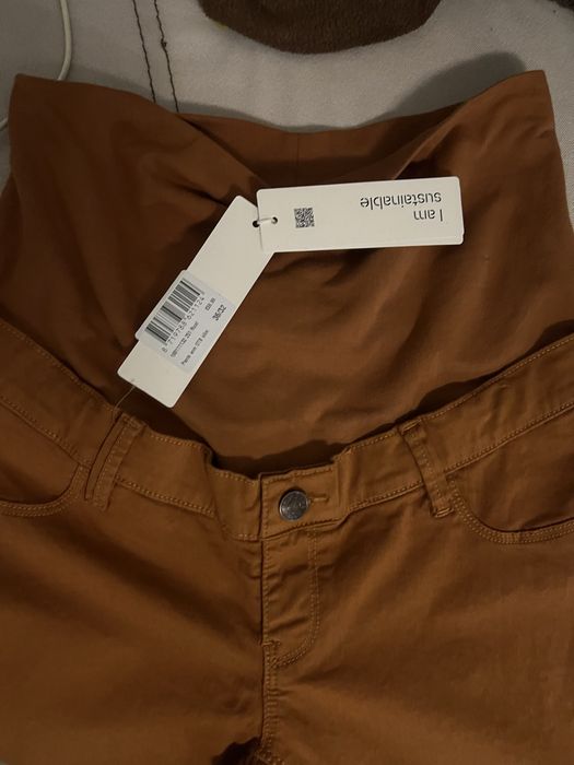 Чисто нови дрехи за бременни 2 чифта дънки и 1 пола