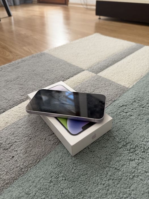 Телефон Iphone 14