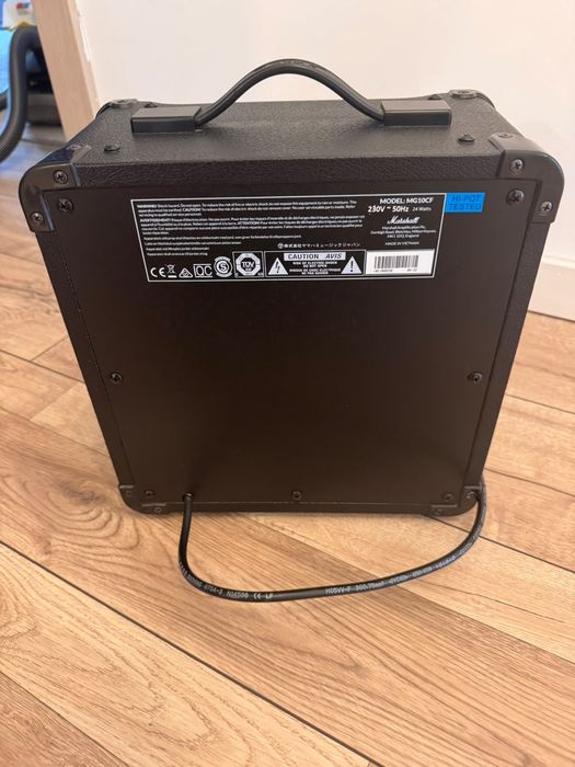 Amplificator chitară Marshall MG10CF ( Carbon Fibre ) - Stare excelentă