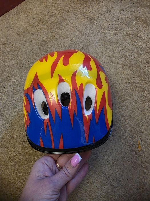 Продам детский  защитный шлем