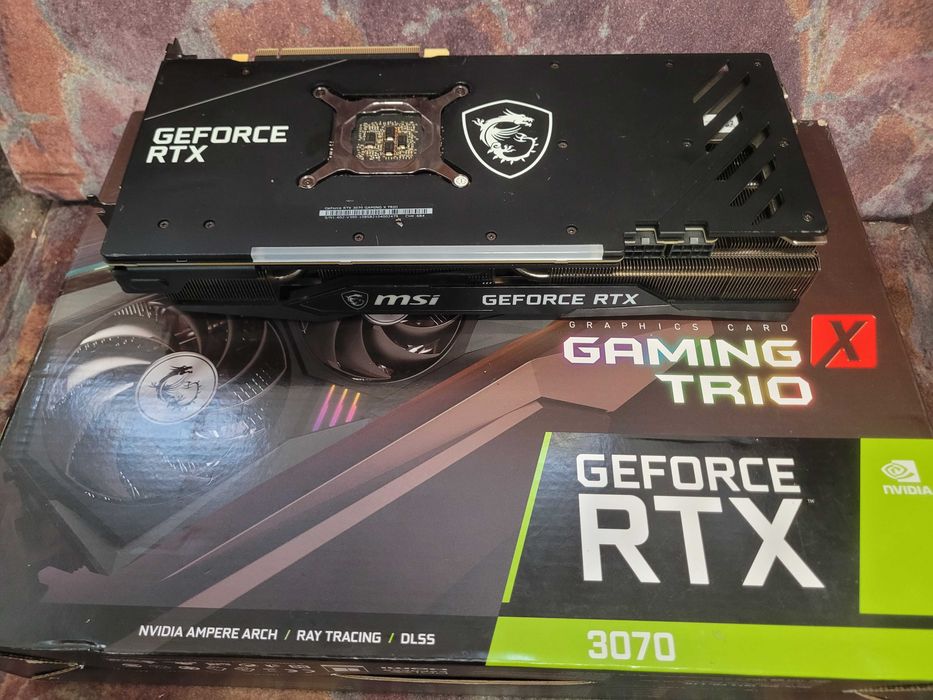 Placă video RTX 3070 MSI Gaming X Trio cu ventilatoare noi