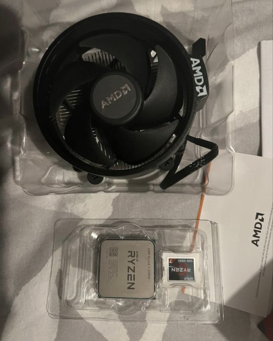 Ryzen 3 2200g full box