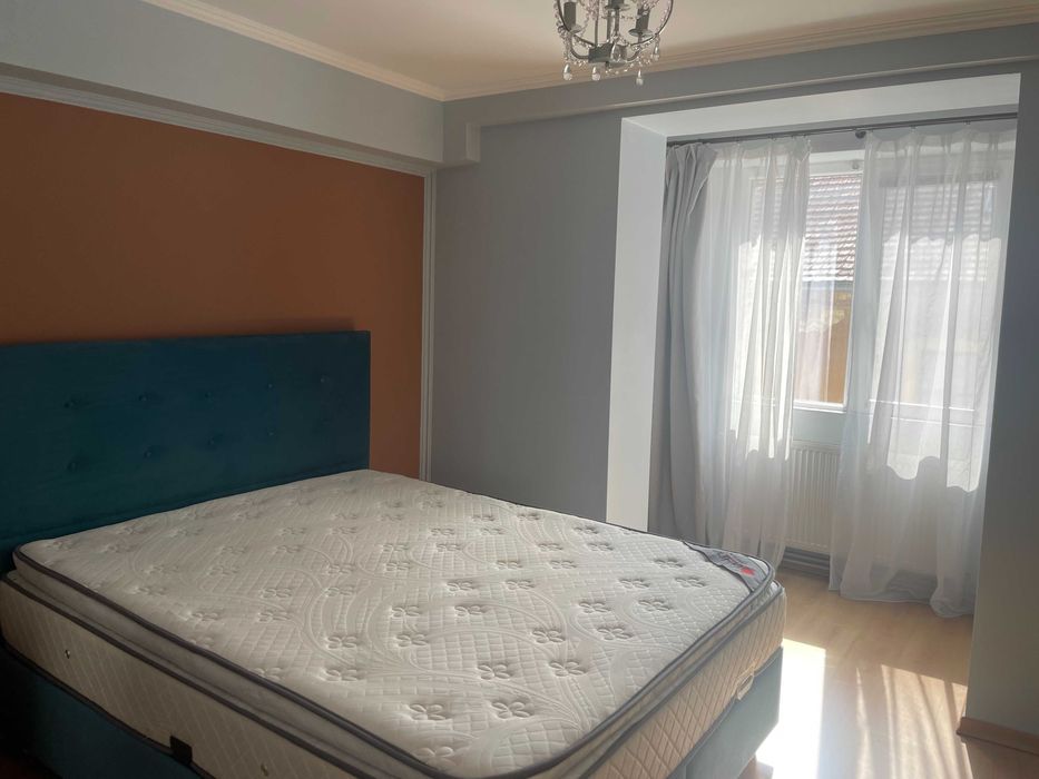 Proprietar: 4 camere decomandat in Piata Unirii,Amenajat Modern
