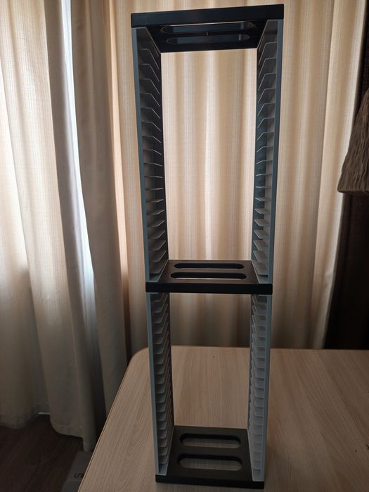 Полочка для дисков