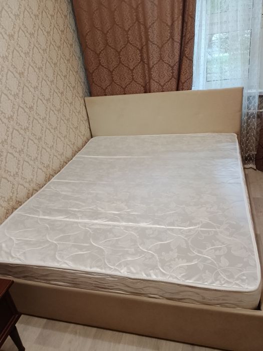 ПродамКровать160*200НаЮбилейной