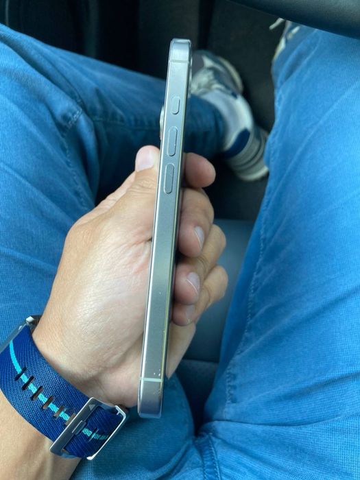 продам iphone 16 pro