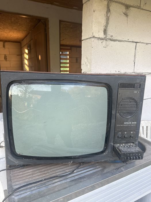 Tv din anii 80/90 sirius 208  antichitatii