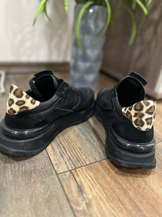 Дамски обувки / маратонки Sara Pen