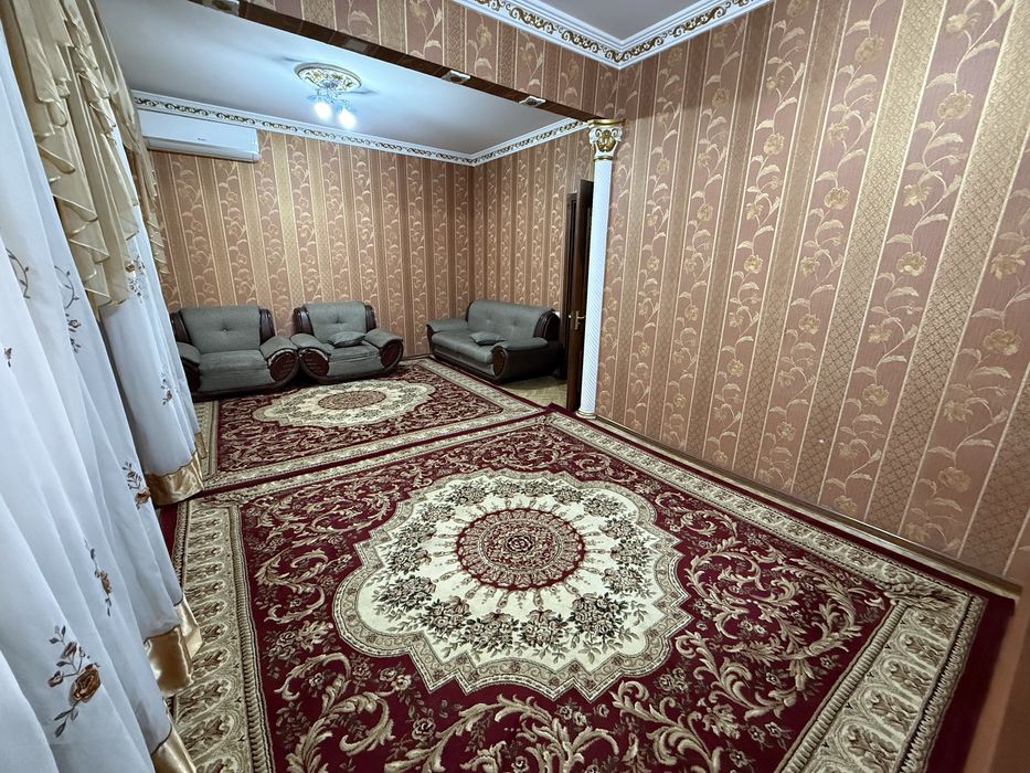 Чилонзор Ц квартал.  2комнатное 90кв банковской квартира Аренда