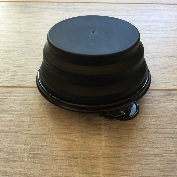 НОВА сгъваема купа за храна или вода за кучета или котки от Италия