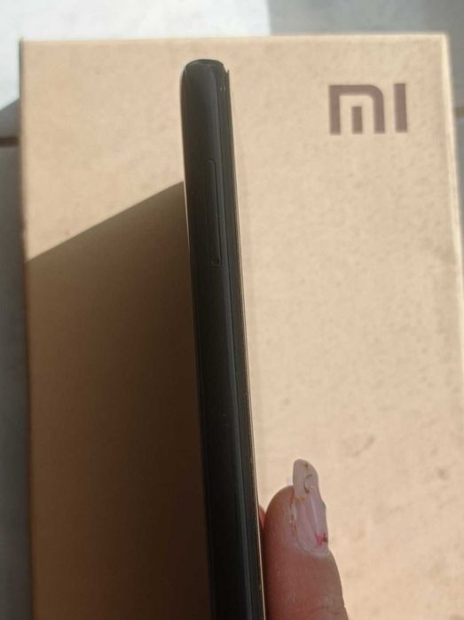 MOTOROLA one macro (XT2016-1)