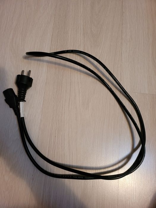 Кабель питания для электроники