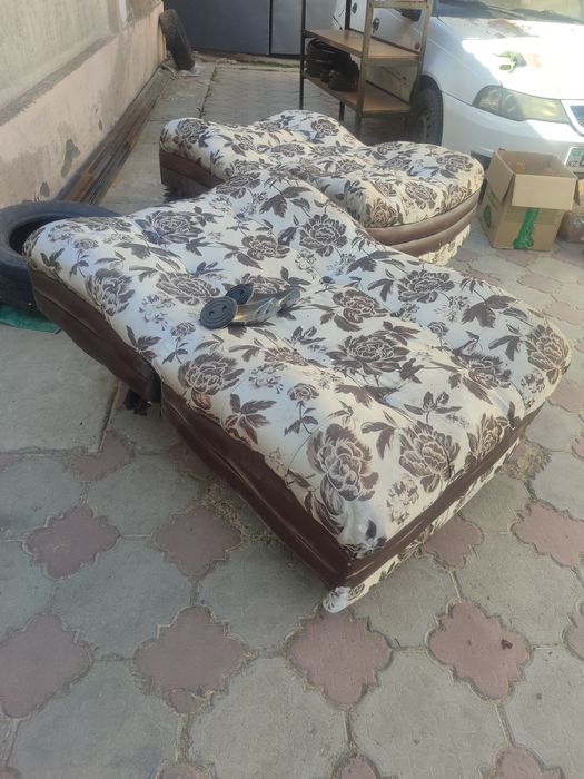 Продам Кресло 2 шт б/у