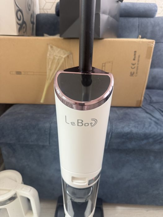 Продается моющии пылесос Lebot