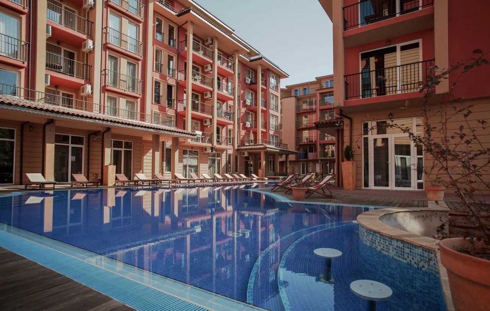 Обзаведен двустаен апартамент с басейн в Sunny View Central – 800 м до плажа – Слънчев бряг