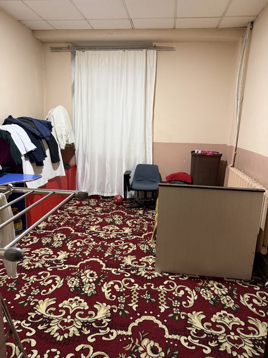 Шошилинч! Срочно продается 2-х комнатная квартира рядом метро Беруний