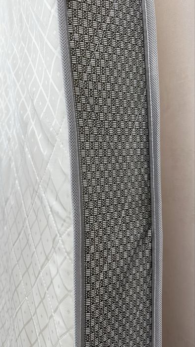 Матрас 180*200 новый