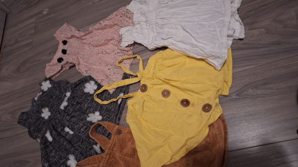 Lot 5 rochite pt bebelusi