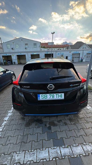 NISSAN Leaf 2019 — imagine 2