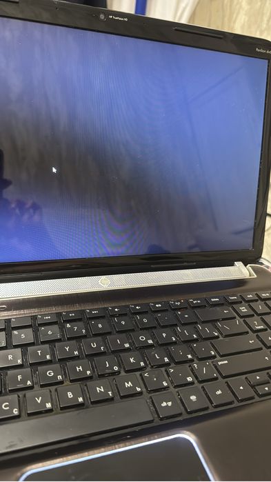 Ноутбук HP в рабочем состоянии
