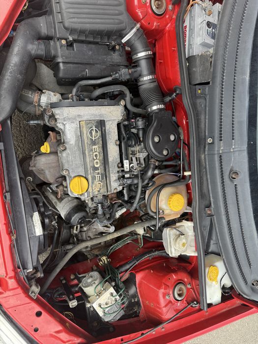 Opel corsa B 1.0