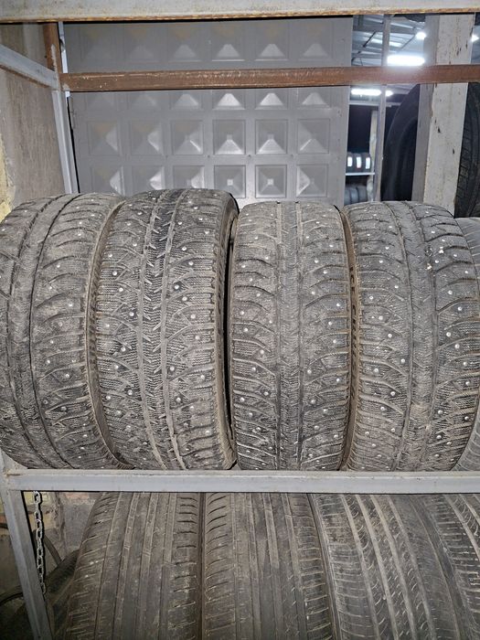 Bridgestone 225/45/18 комплект