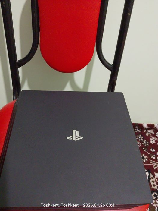 Play Station 4 Pro на 1 TB