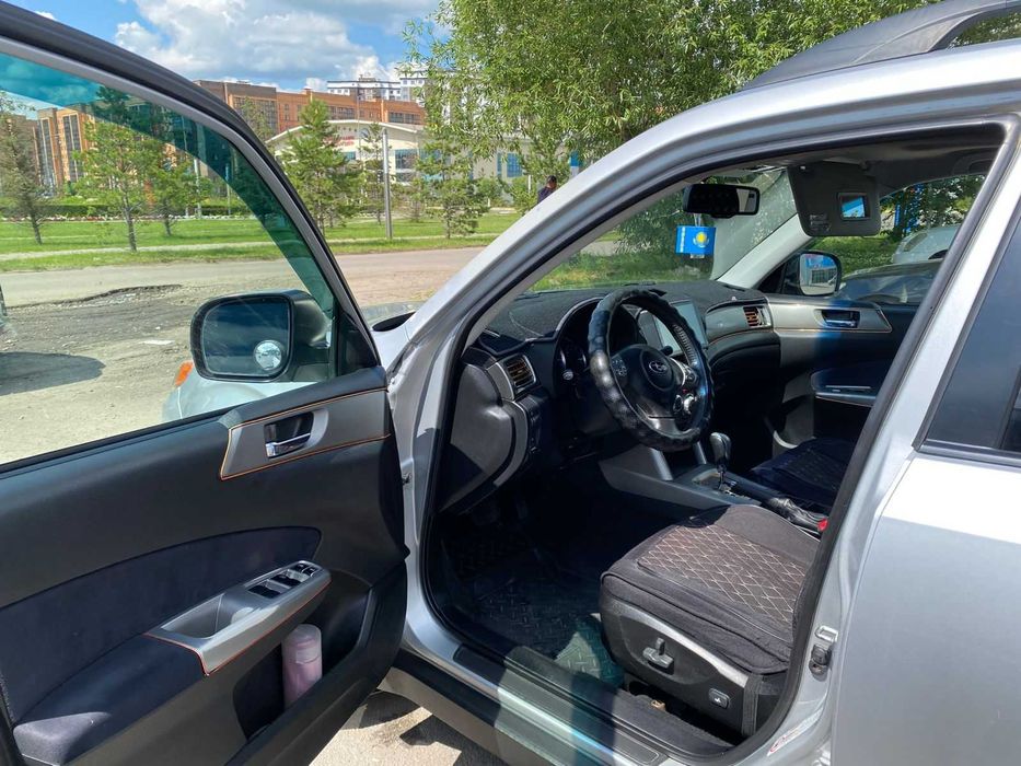 Subaru Forester 2010 г.