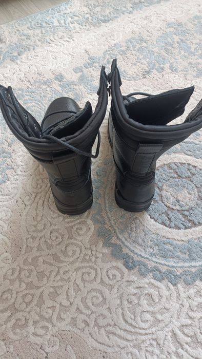 Продам берцы зимние, новые