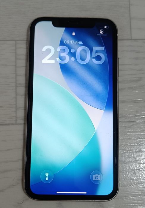 Продам iPhone 11 128г