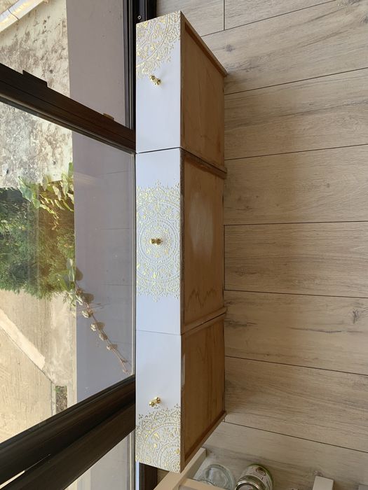Comoda sau bancuta reconditionata din lemn masiv